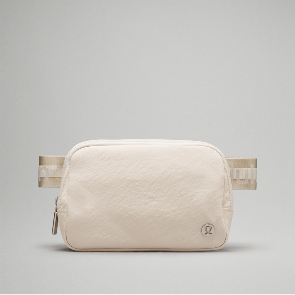 Everywhere Belt Bag 1L Wordmark White Opal NWT
